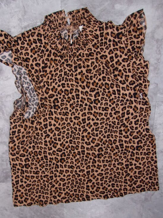 eesome Tops - size medium womens shirt blouse leopard black tan  print
